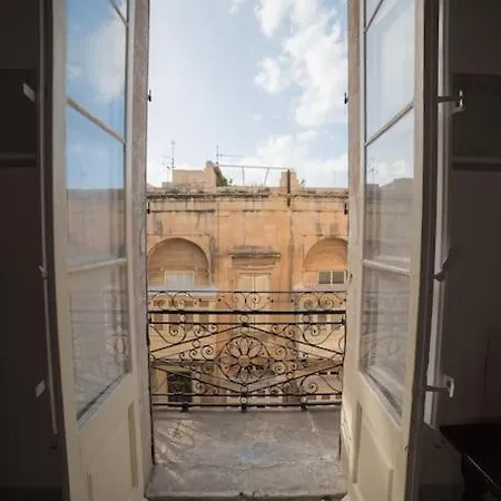 Ht3- Heritage Treasure By Vallettastay *