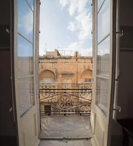 Ht3- Heritage Treasure By Vallettastay *